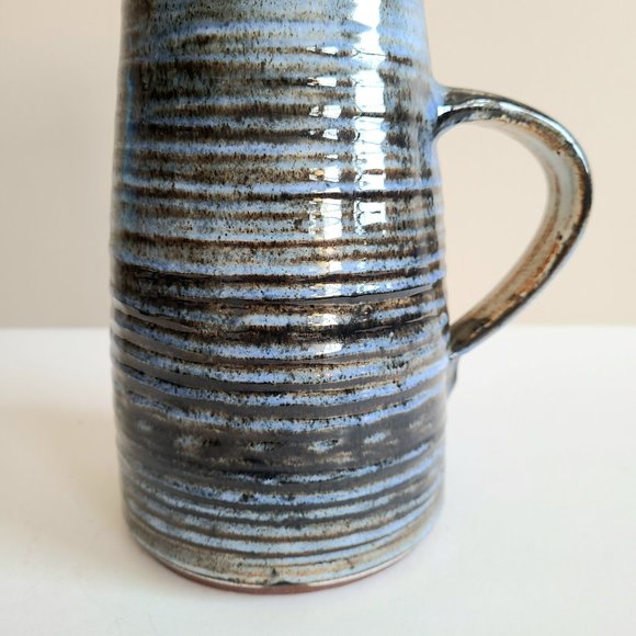 Llangollen Wales blue ceramic pitcher/vase. - Picture 2 of 7
